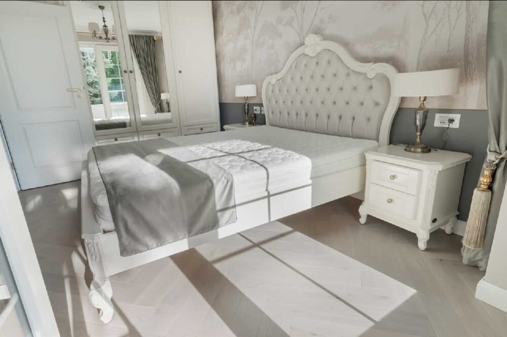 Set Dormitor Julieta, Lemn Masiv, NUC/ALB