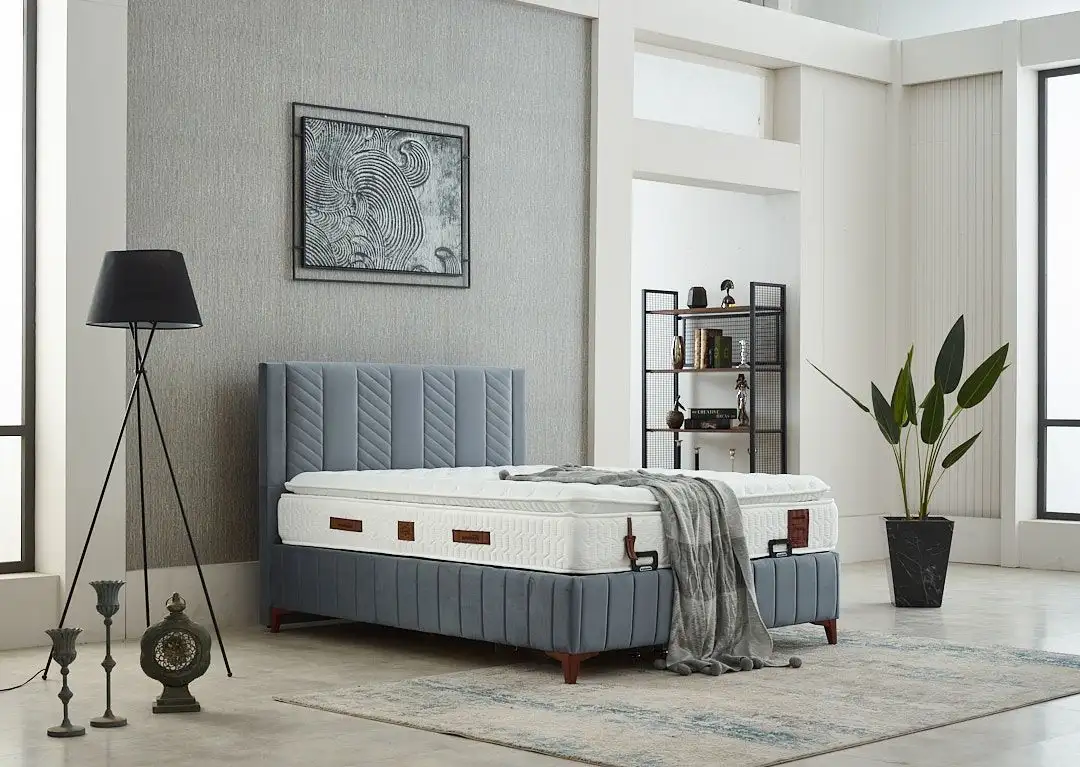 photo-2024-04-26-16-27-52-ijwr Pat tapițat matrimonial cu somieră rabatabilă și ladă Carisma