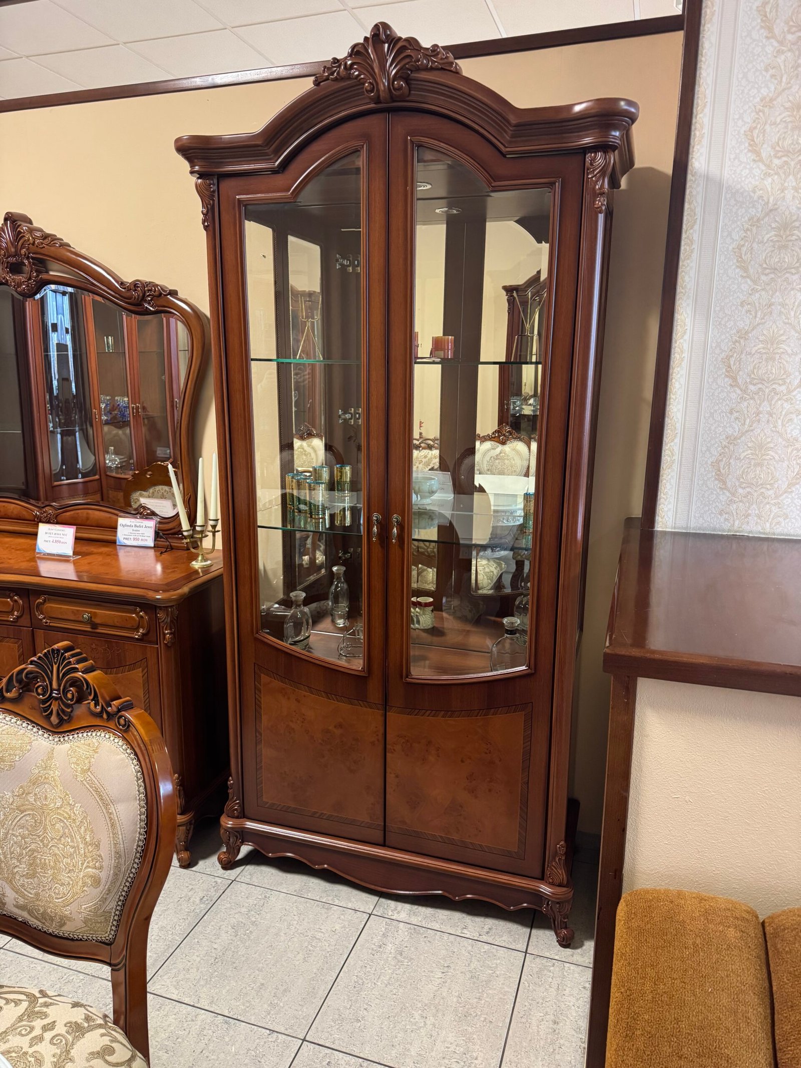 IMG_6094 Vitrina 2 Usi Jessy Nuc - imagine 1